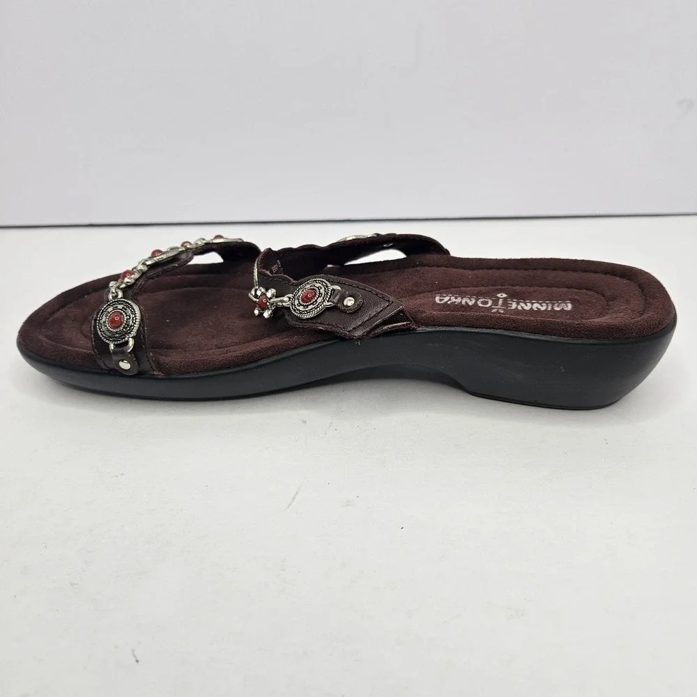 Minnetonkia Sandels Brown Leather Size 8 Heel To Toe‎ 10.5